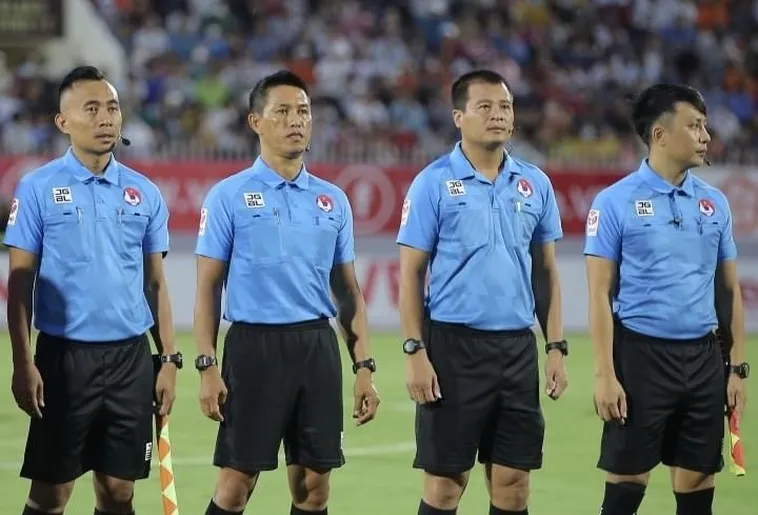 Khám Phá Vai Trò Của Trợ Lý Trọng Tài Bóng Đá Trong Các Trận Đấu Hiện Nay